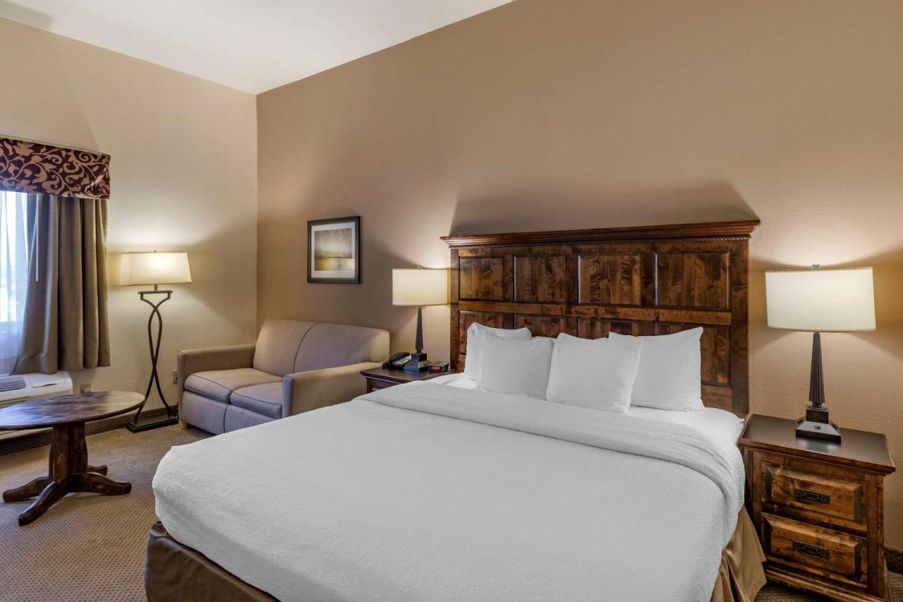 King Room - Non-Smoking at Best Western Brighton Inn