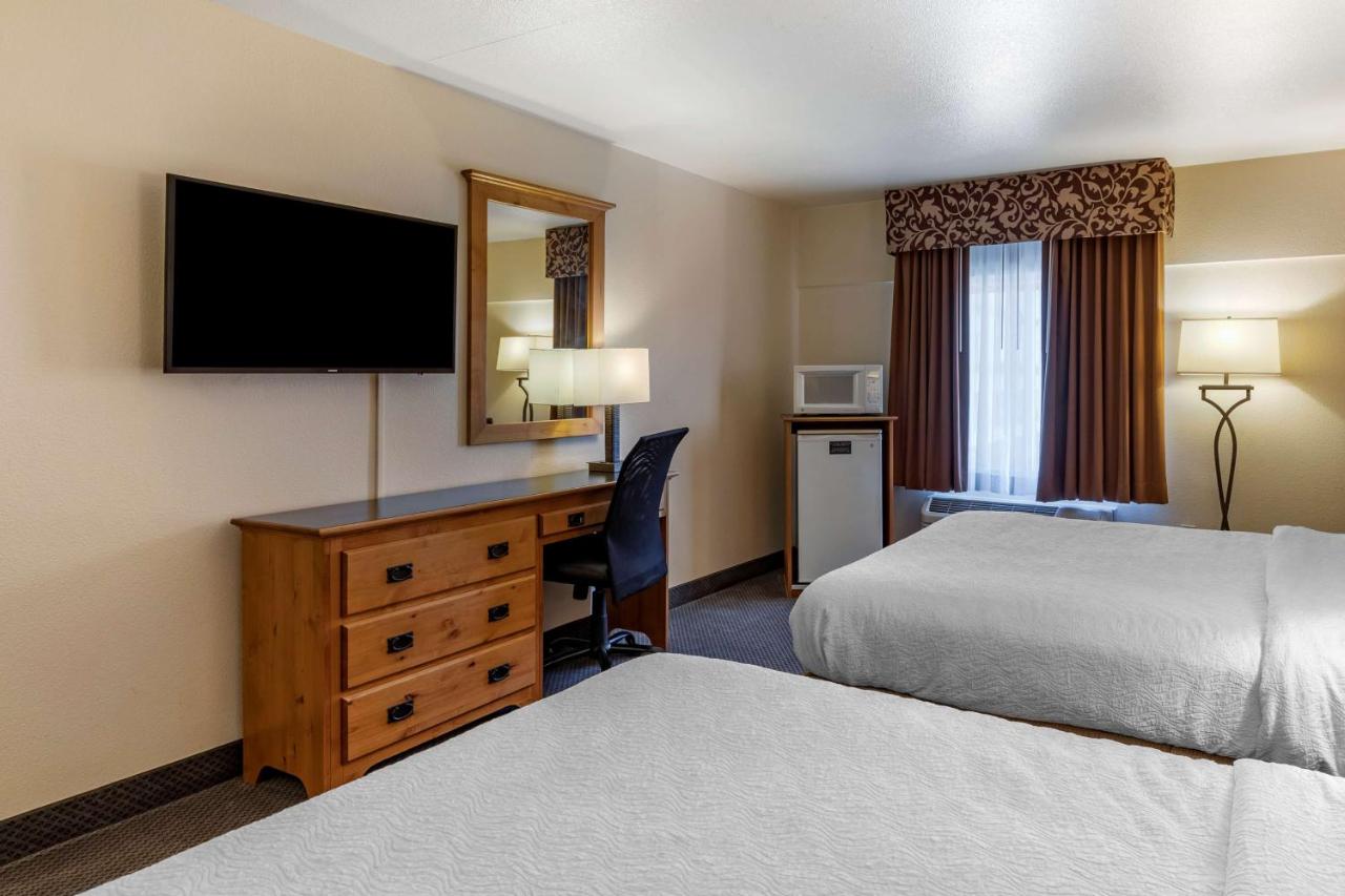 Queen Room with Two Queen Beds at Best Western Brighton Inn