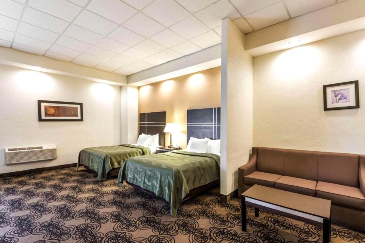 Queen Room with Two Queen Beds at Norwood Inn & Suites Milwaukee