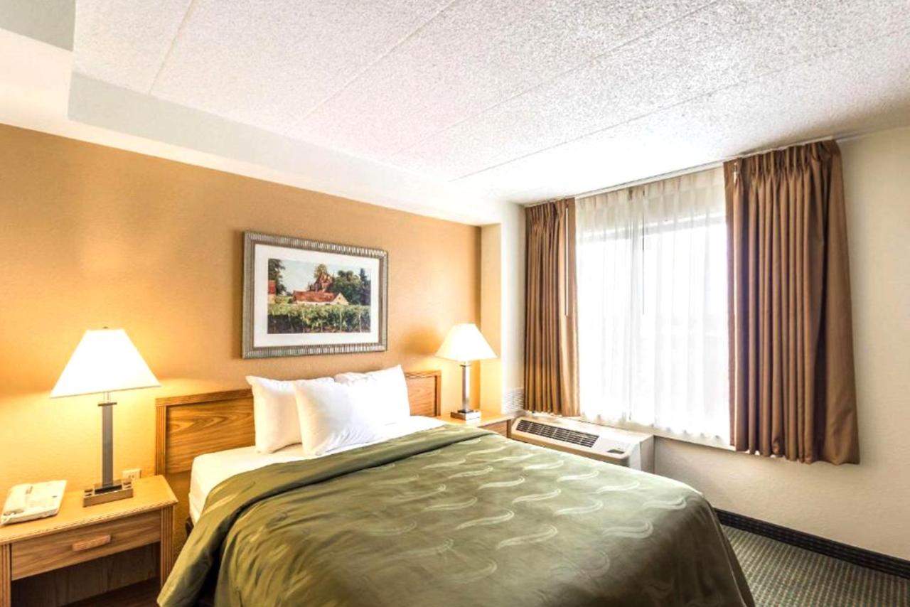 Deluxe King Room at Norwood Inn & Suites Milwaukee