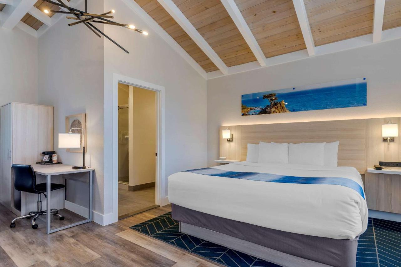 | Comfort Inn Carmel By the Sea