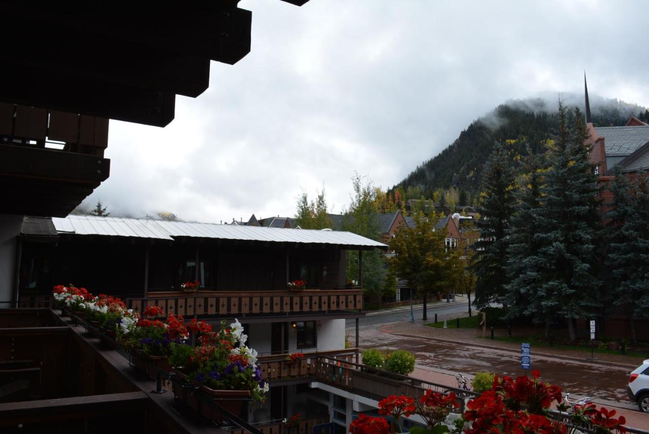 Standard Queen Room at Mountain Chalet Aspen
