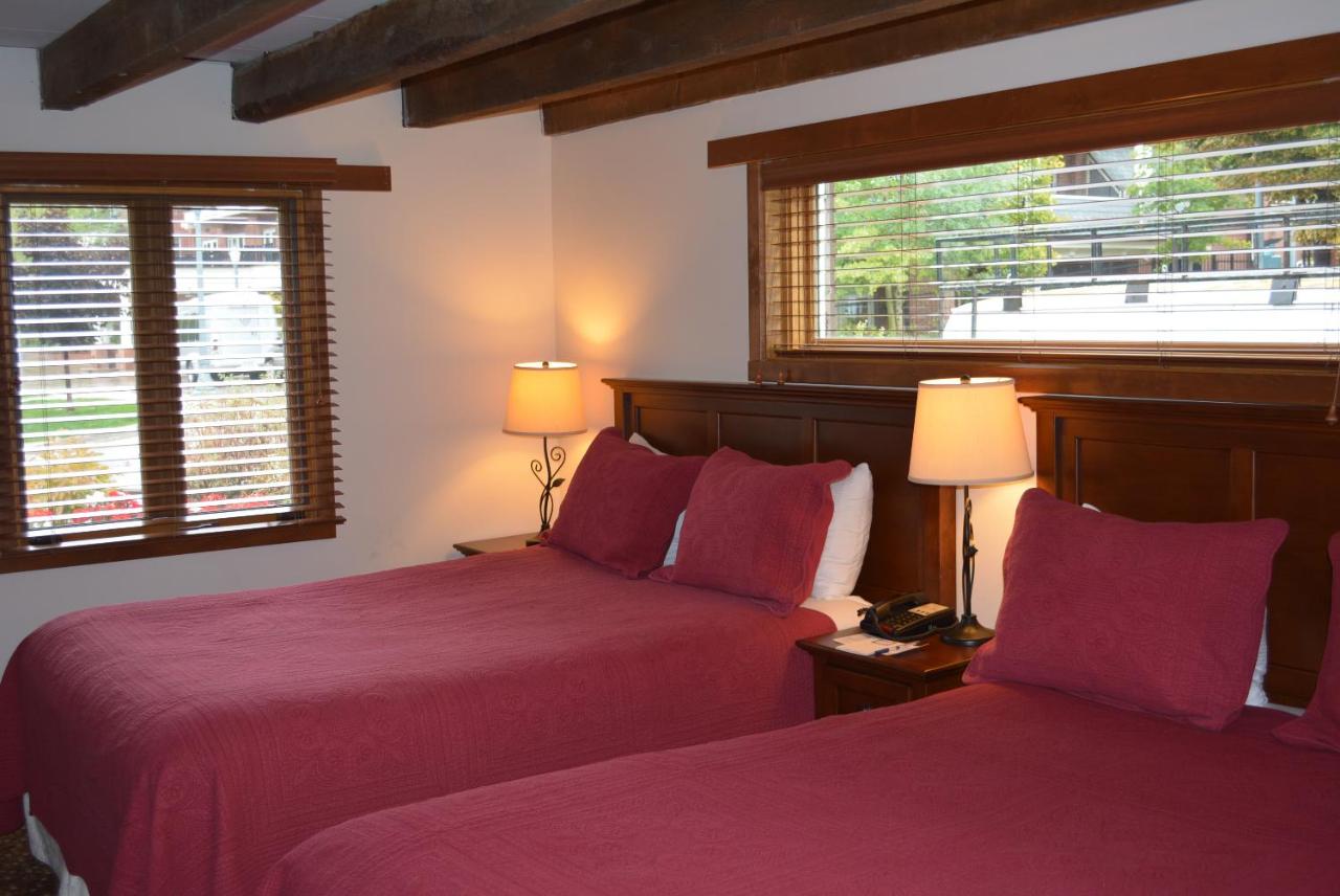 Economy Quadruple Room at Mountain Chalet Aspen