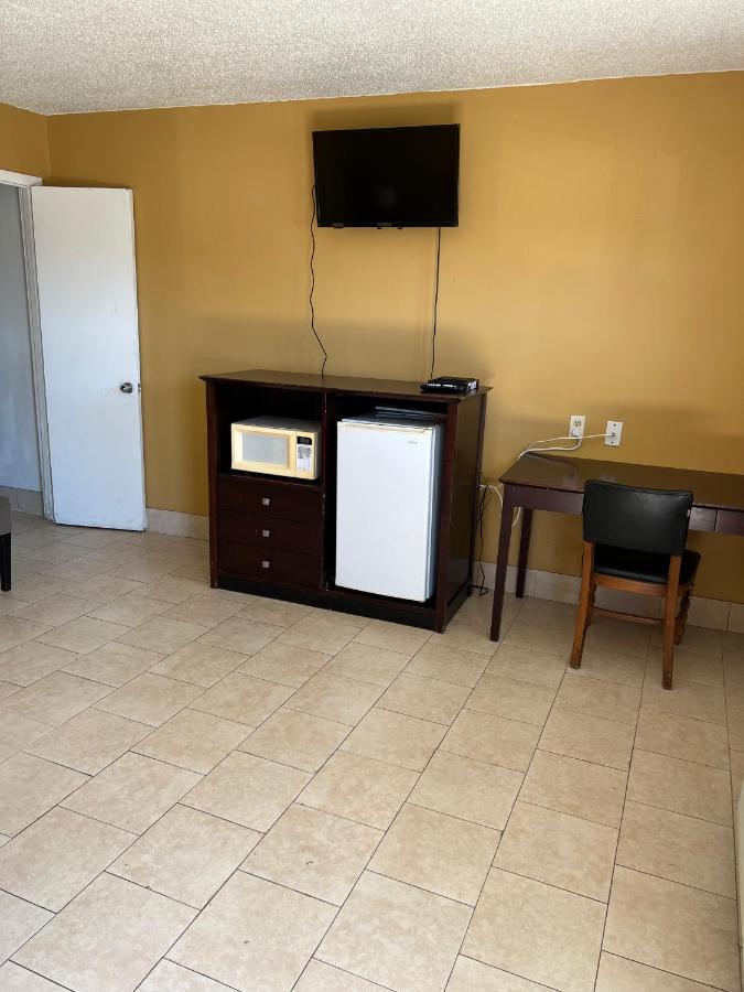 | Budget Inn Decatur Priceville