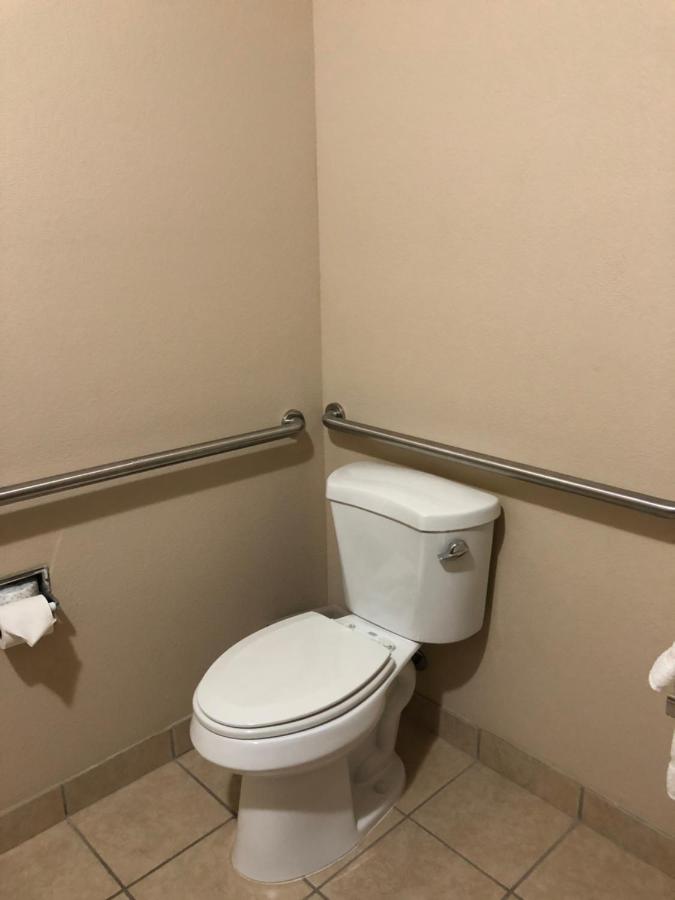 King Room with Bath Tub - Mobility/Hearing Accessible - Non-Smoking at Baymont by Wyndham Decatur