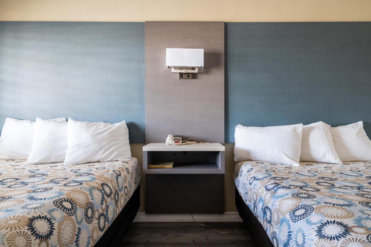 Standard Double Room at Solaire Inn & Suites