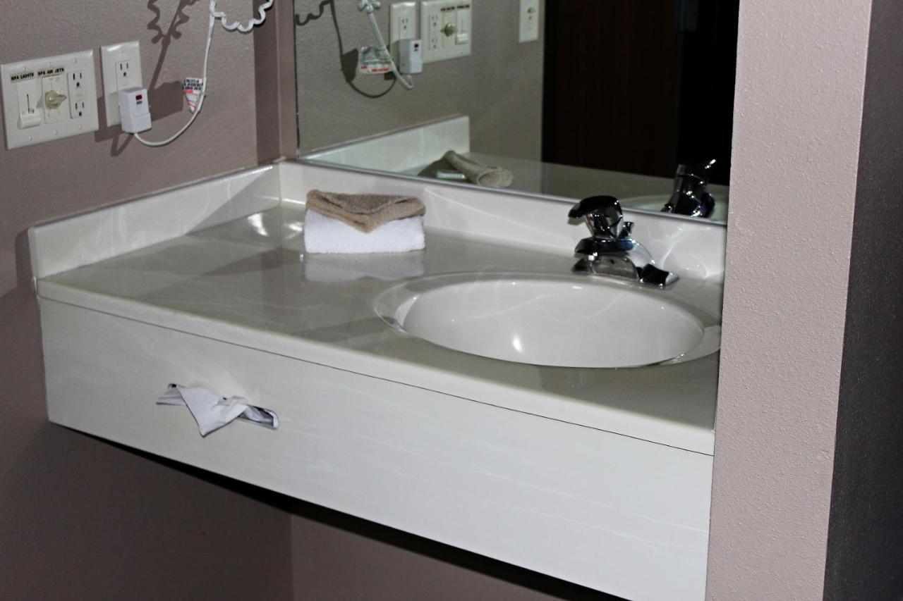  | Capri Inn & Suites - Beatrice
