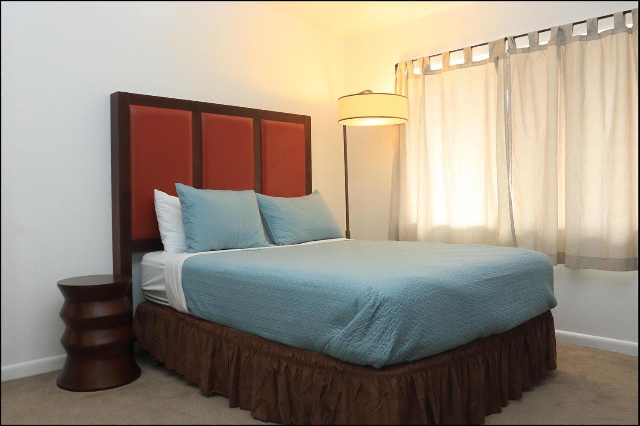| Antler Motel
