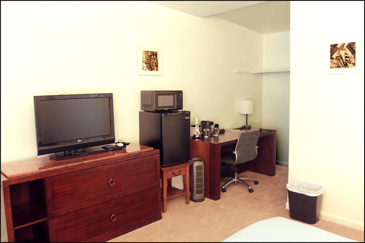 | Antler Motel