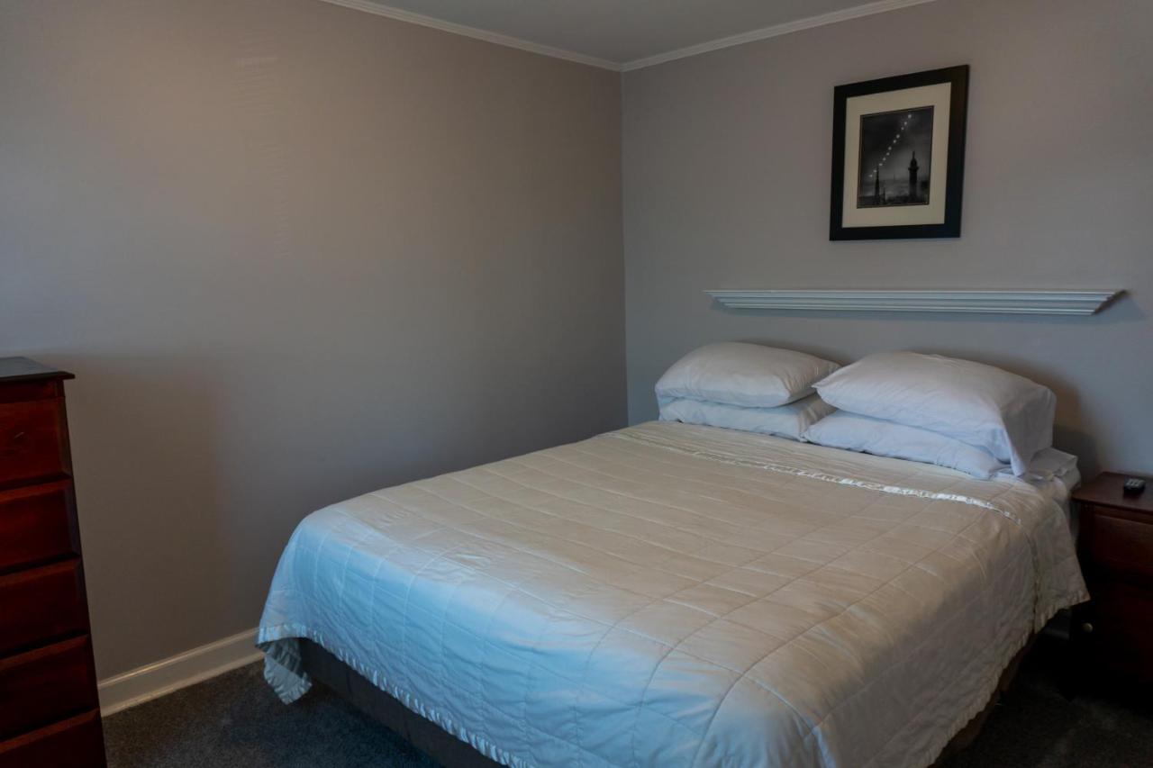 | Beach Walk Hotel