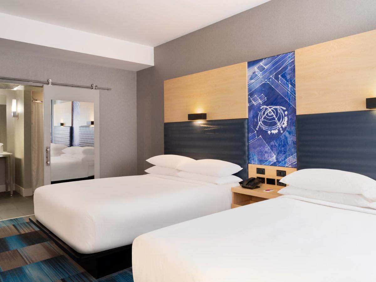 Breezy 2 Queens, Guest room, 2 Queen at Aloft by Marriott El Segundo - Los Angeles Airport