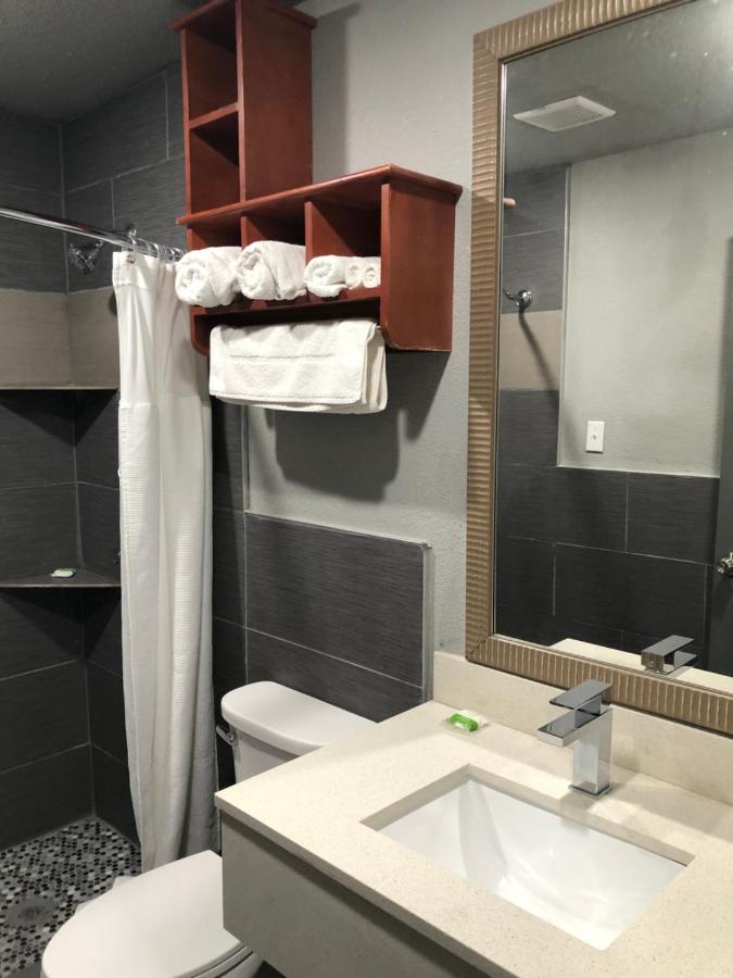 | Budget Inn Valparaiso/Niceville @ Eglin AFB & Destin-FWB Airport