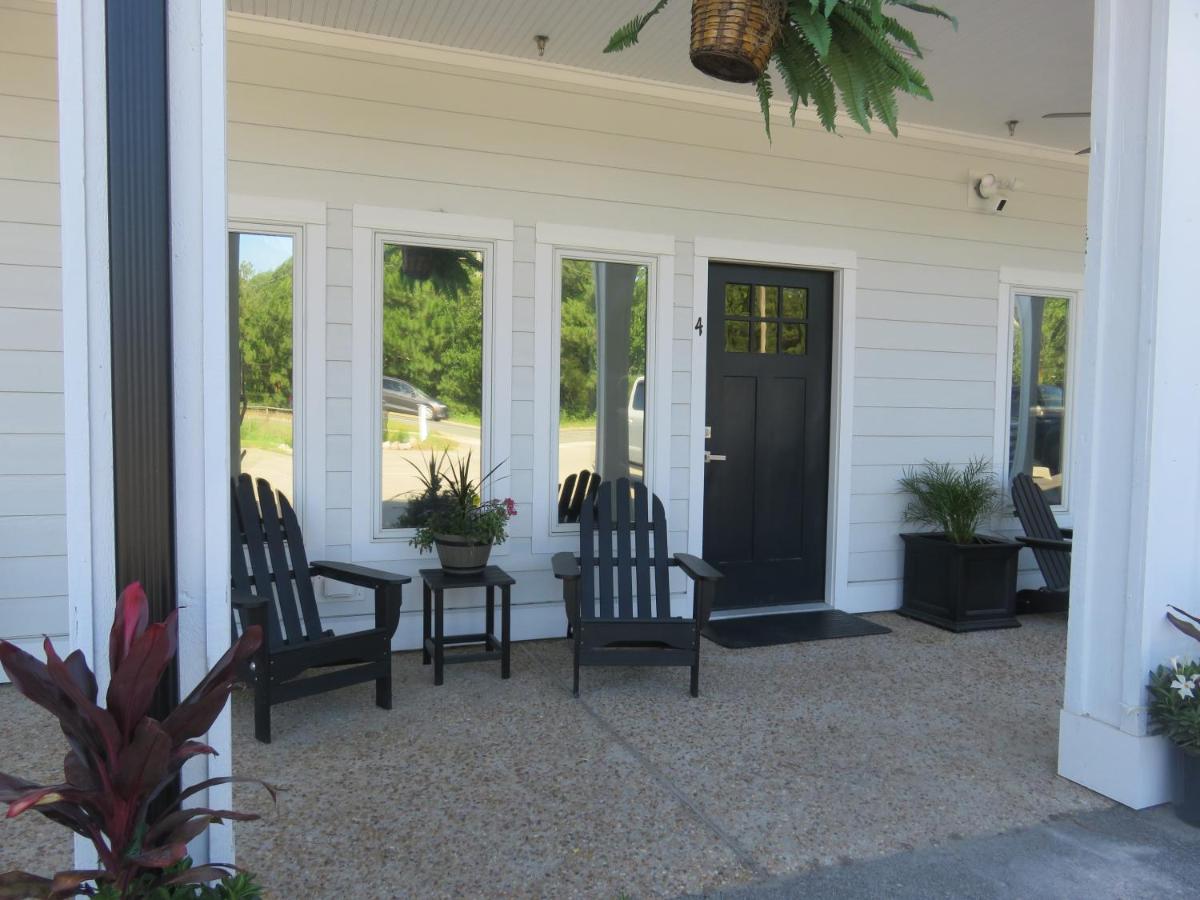  | Wild Horse Inn