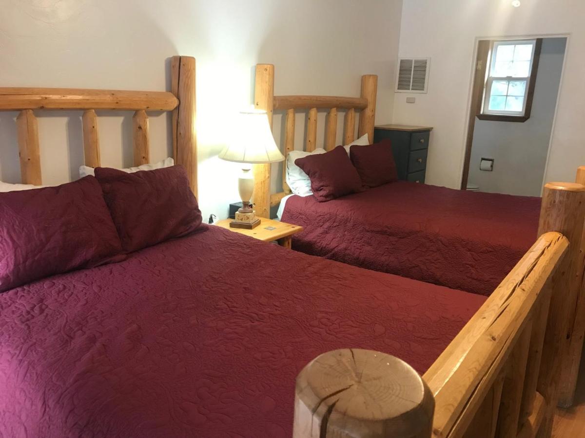 | Dunsmuir Lodge