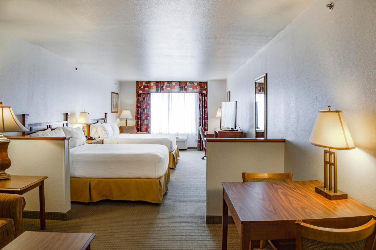 | Holiday Inn Express Hotel & Suites Jacksonville, an IHG Hotel