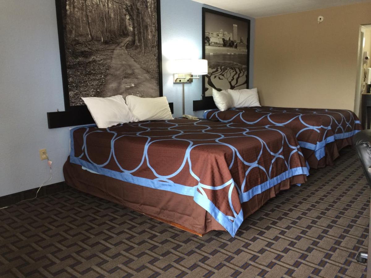 | Super 8 by Wyndham Lakeland
