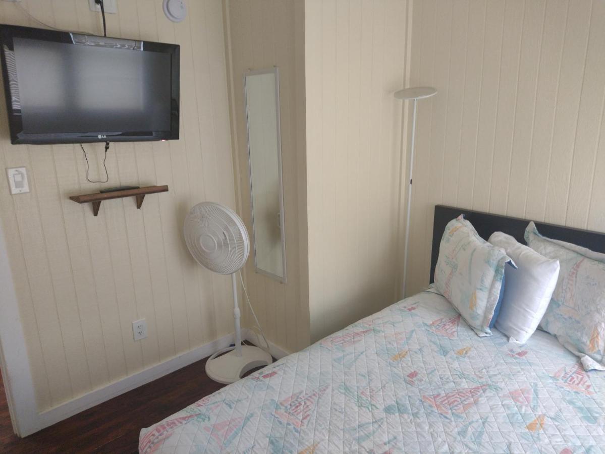  | Double Barr Cottage Inn