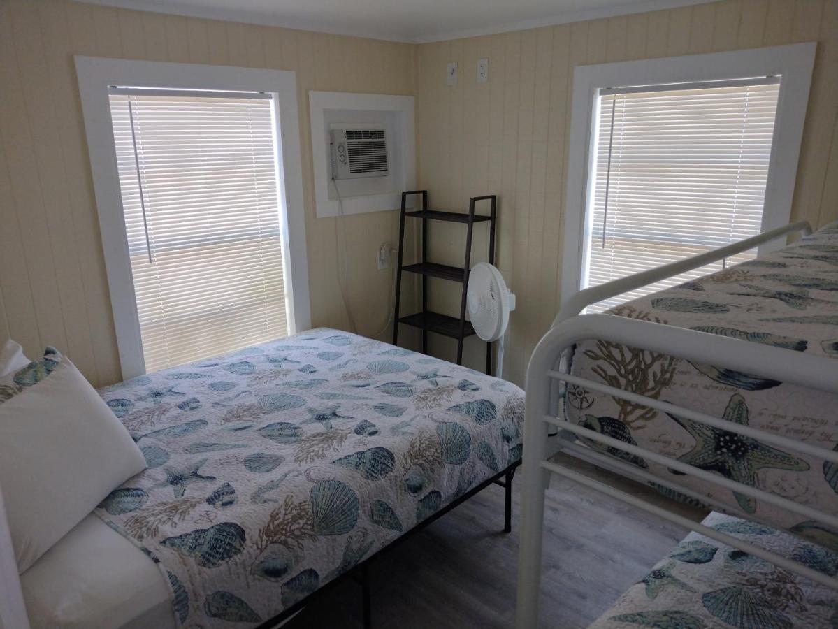  | Double Barr Cottage Inn