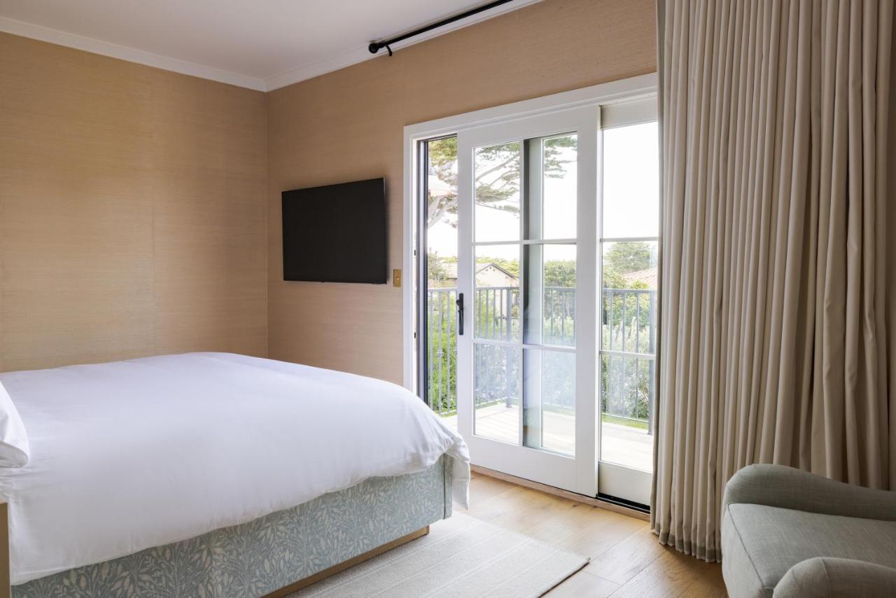 | Villa Mara Carmel