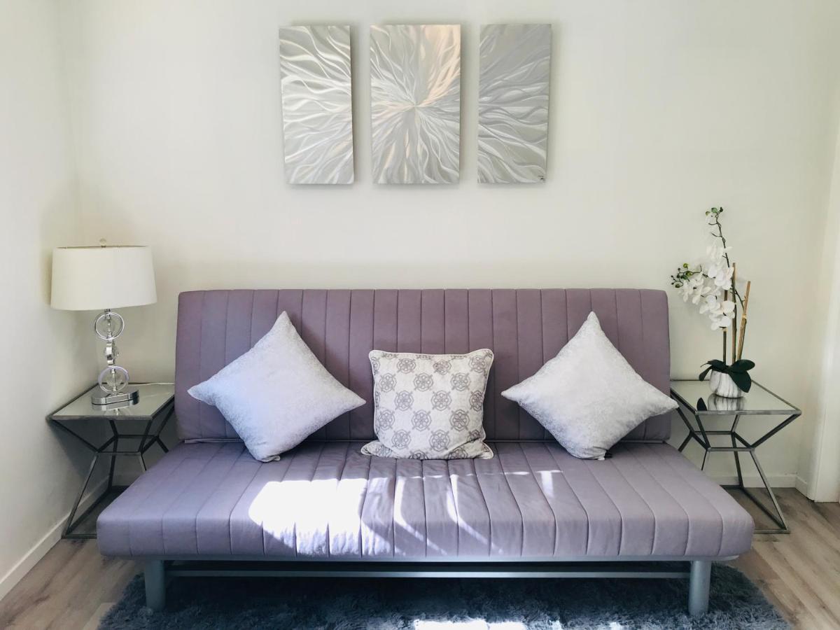  | COZY 2 BEDROOM GUESTHOUSE IN BEVERLY HILLS