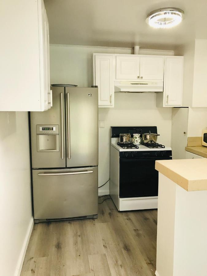  | COZY 2 BEDROOM GUESTHOUSE IN BEVERLY HILLS