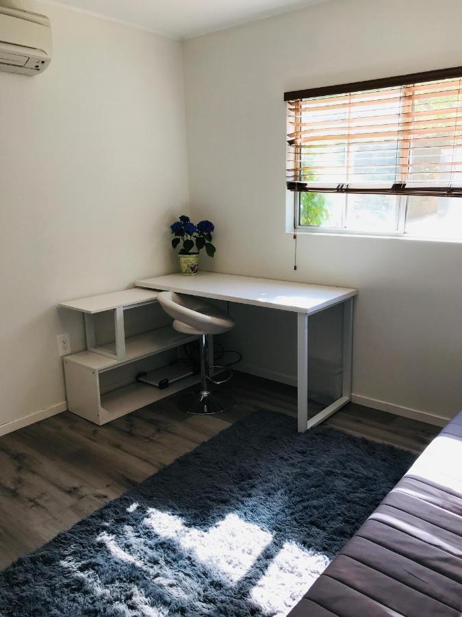  | COZY 2 BEDROOM GUESTHOUSE IN BEVERLY HILLS