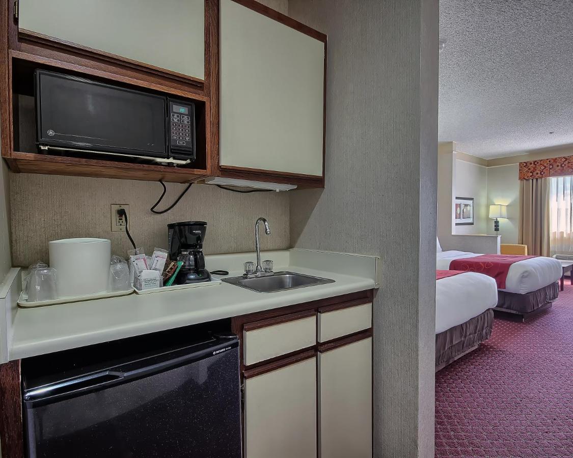 Double Suite with Two Double Beds - Non-Smoking at Comfort Suites Parkersburg South