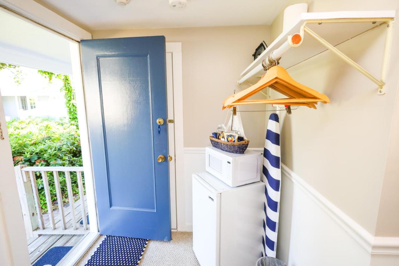 | Allen Harbor Rentals