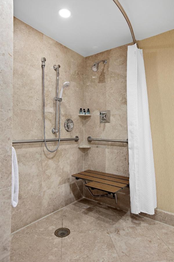 Mobility Accessible Traditional Room with King Bed and Roll-In Shower at Sunset Key Cottages