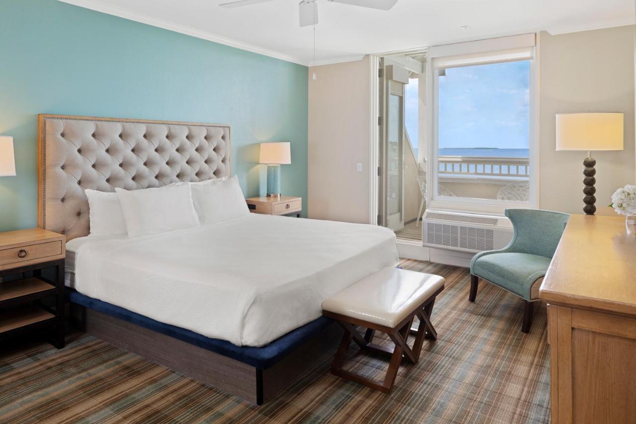 Two Bedroom Ocean Front Suite, Two King Beds at Sunset Key Cottages