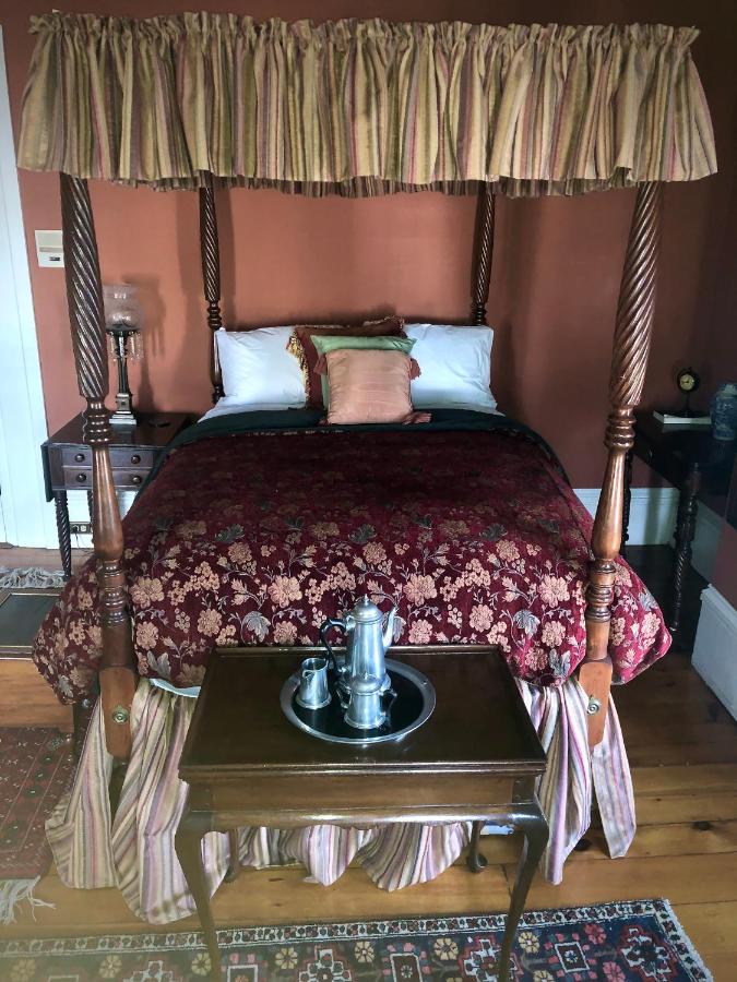 | Oakcliff Bed and Breakfast