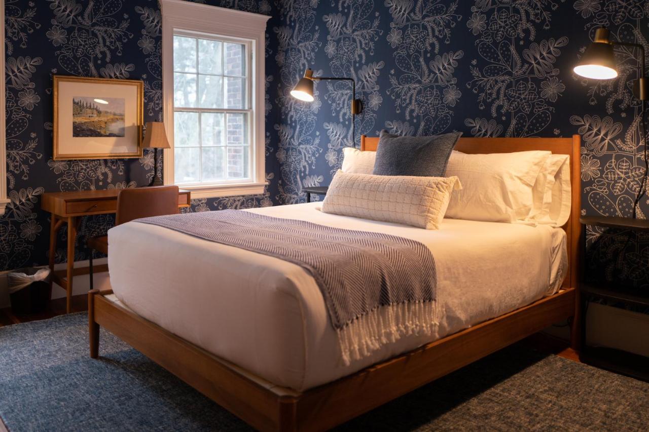 | OneSixtyFive, The Inn on Park Row