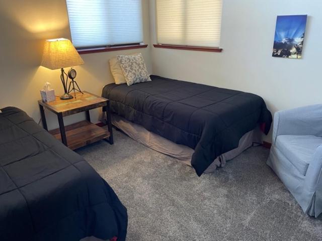 | Luxury Riverside Estate - 3BR Home or 1BR Cottage or BOTH - Sleeps 14 - Swim, fish, relax, refresh