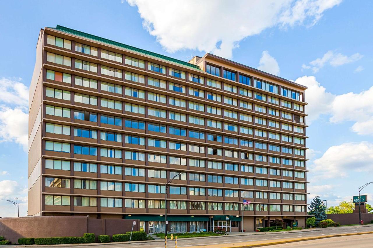  | Quality Inn & Suites Cincinnati Downtown