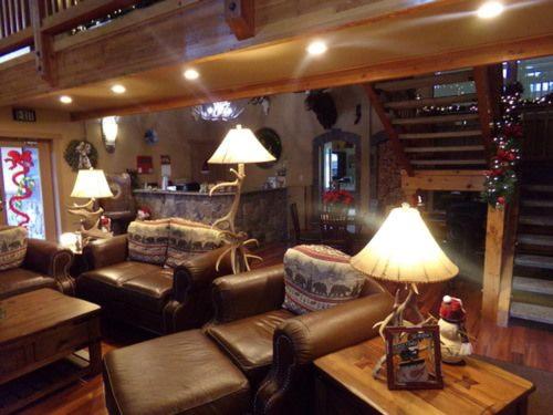 | Cowlitz River Lodge