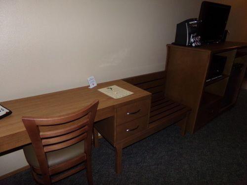 | Cowlitz River Lodge