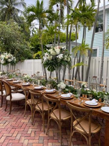  | The Porch on Frances Inn - Adults Exclusive