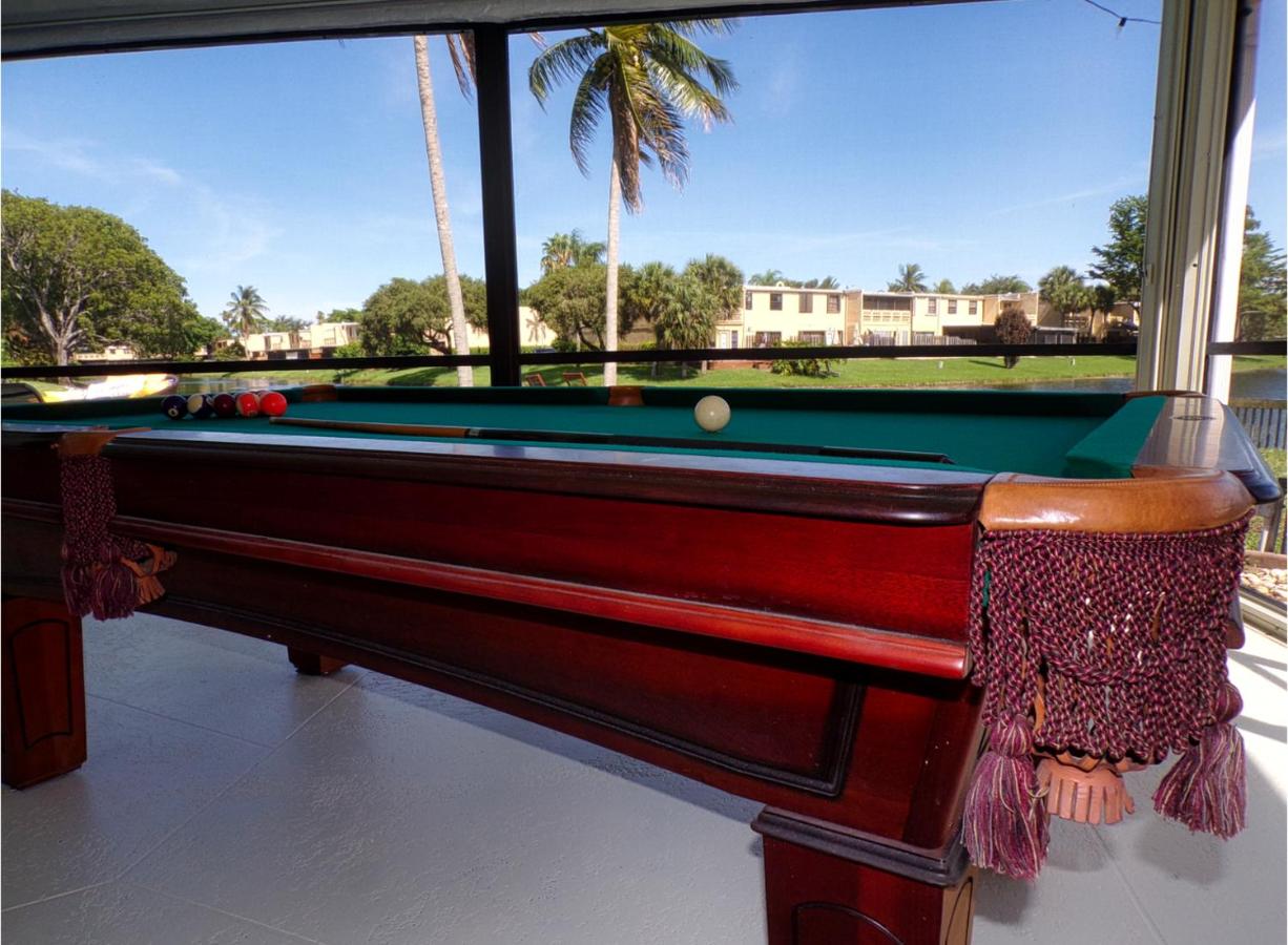  | Unique Spacious Quiet Lakefront Villa W Pool 3 Months Stay Min