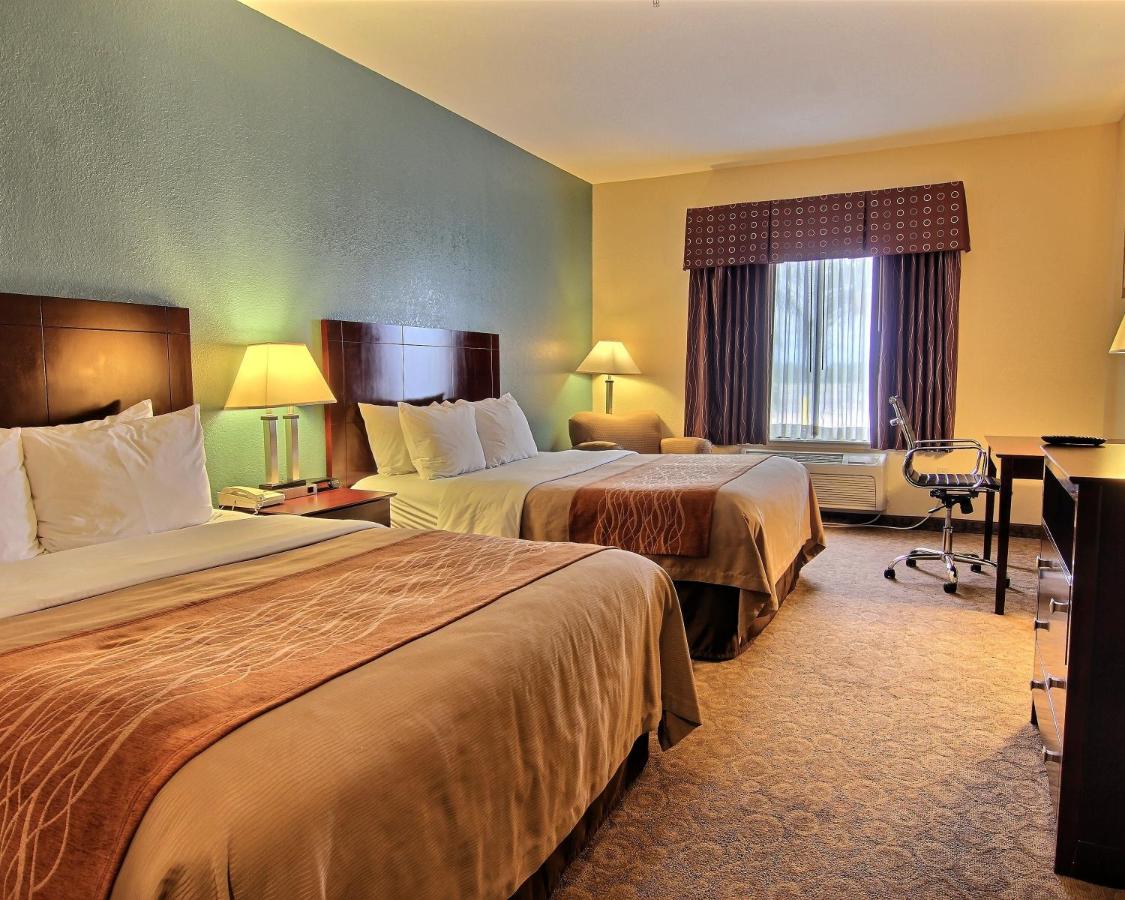 Queen Room with Two Queen Beds - Non-Smoking at Quality Inn Ingleside - Corpus Christi