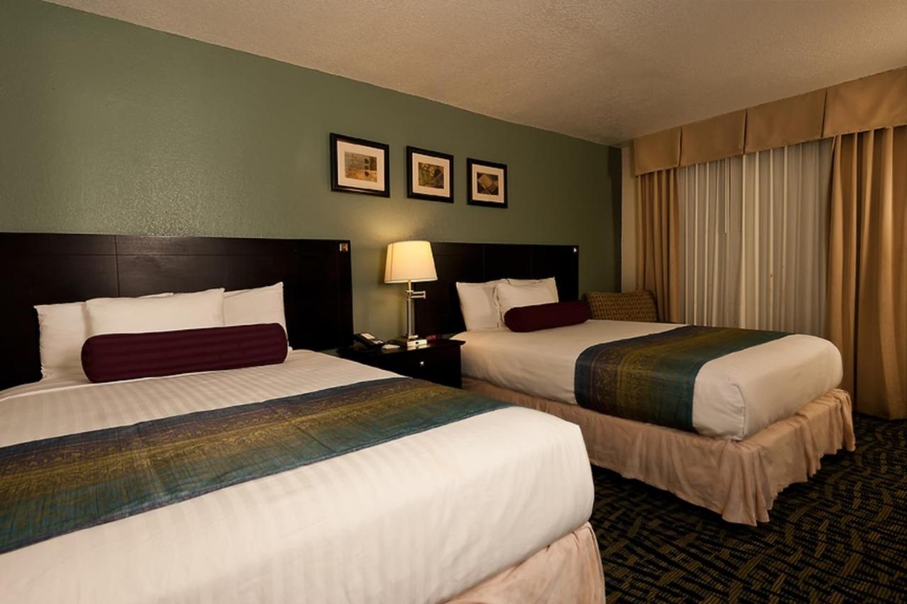 Queen Room with Two Queen Beds at Grand Texan Hotel & Convention Center