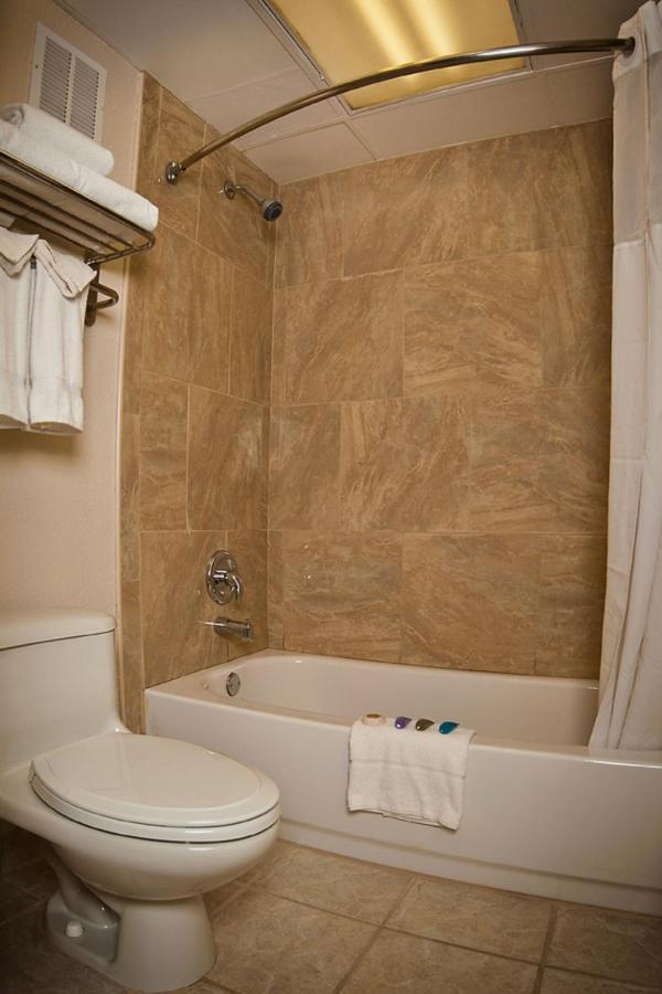 Deluxe Suite at Grand Texan Hotel & Convention Center