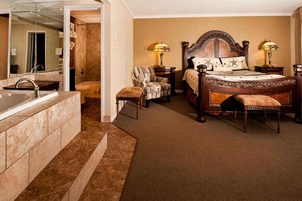 Grand Texan Hotel & Convention Center