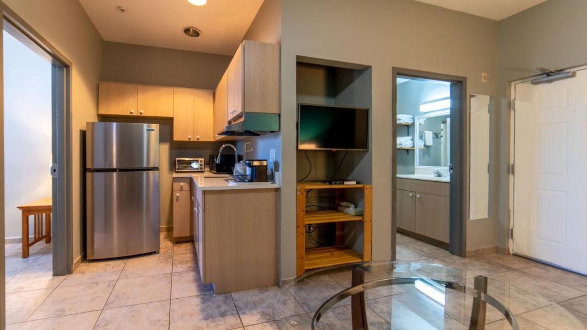 | Ivey House Everglades Adventures Hotel