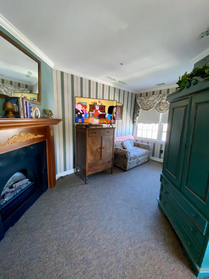 | The Cypress Inn
