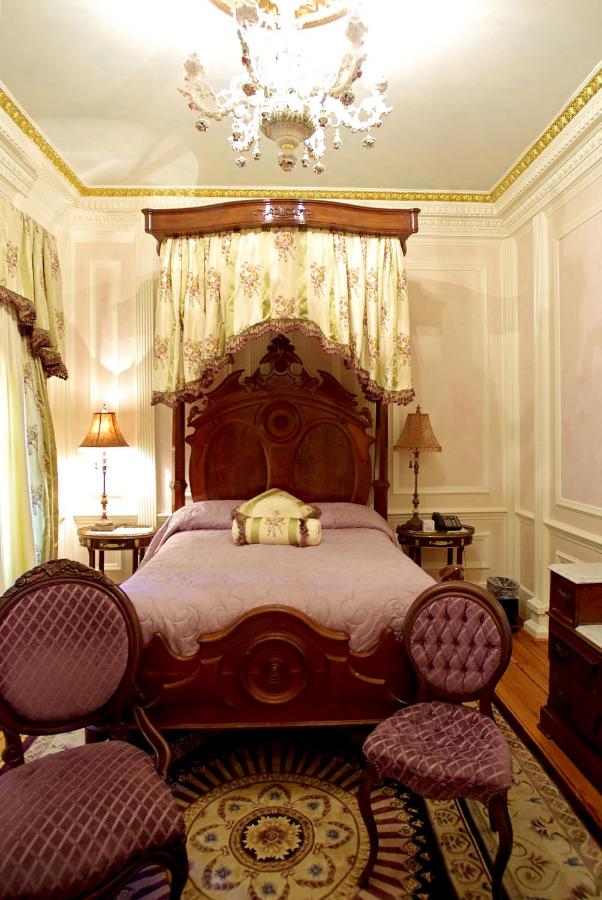 | The Hotel Magnolia