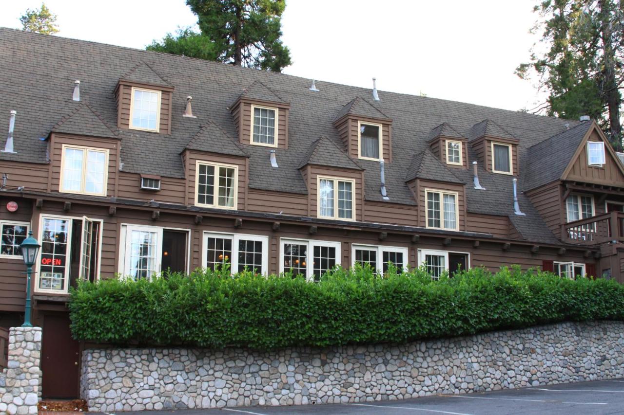 King Room at Saddleback Inn