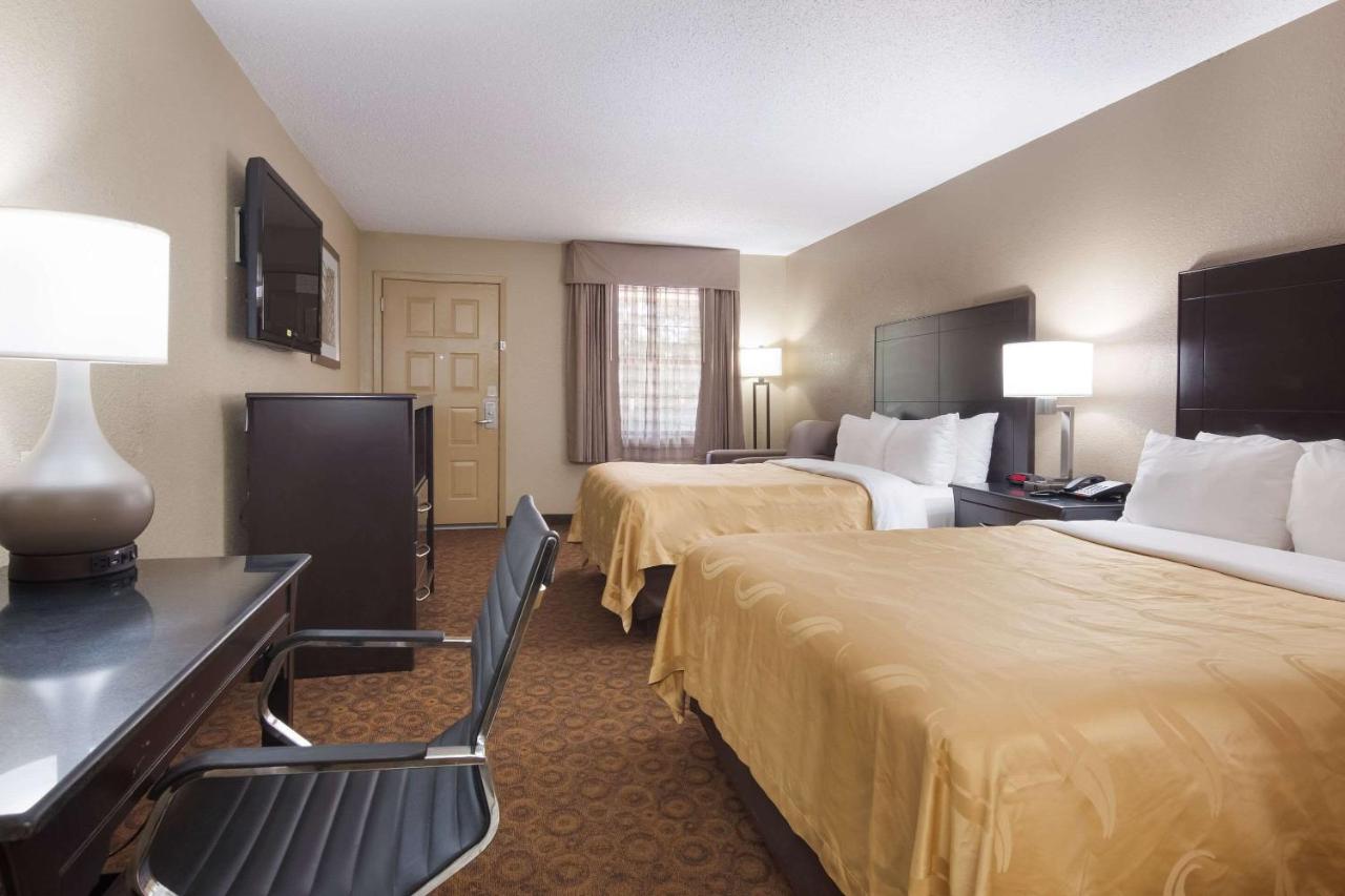 Queen Room with Two Queen Beds - Non-Smoking at Quality Inn Magnolia