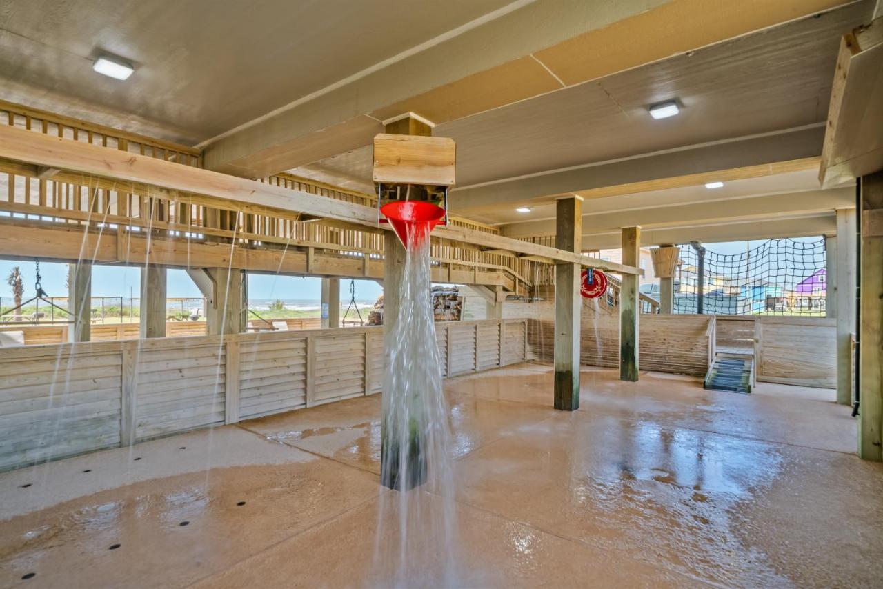 | Boardwalk Resort - Crystal Beach