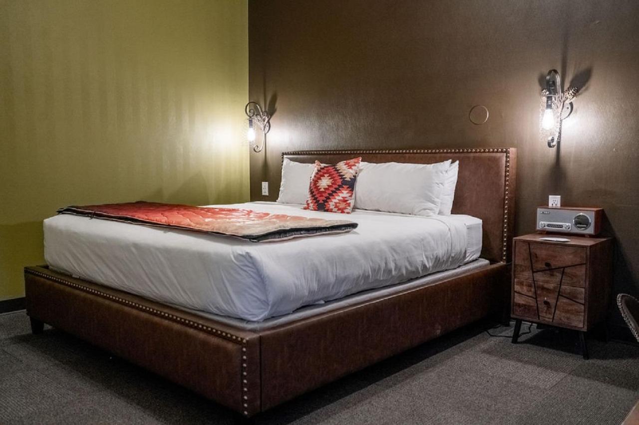 Happy Camper Suite Pet Friendly at Campfire Hotel