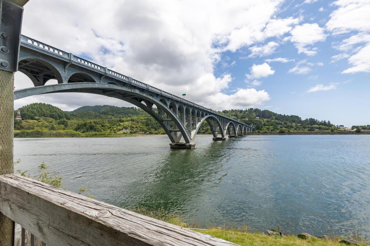 Deluxe Room at Jot's Resort